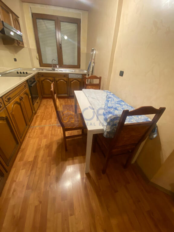 Apartment 3+1 for rent in Brryl