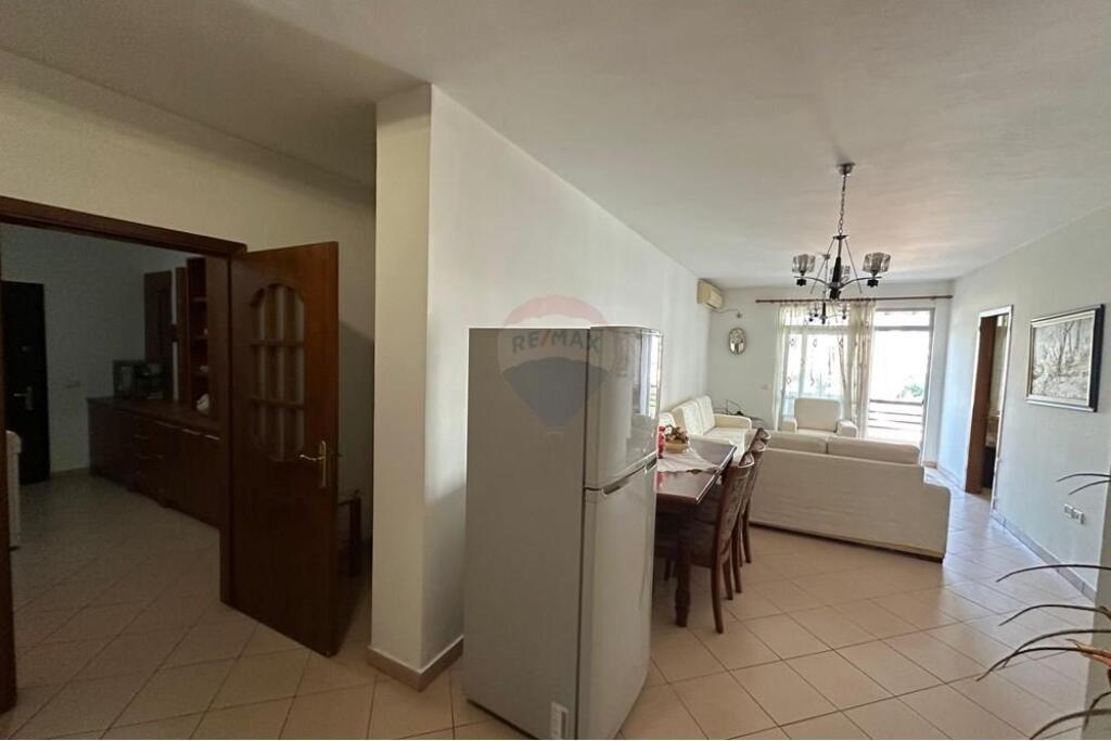 2+1+2 APARTMENT FOR SALE AT SHKOLLA KUQE