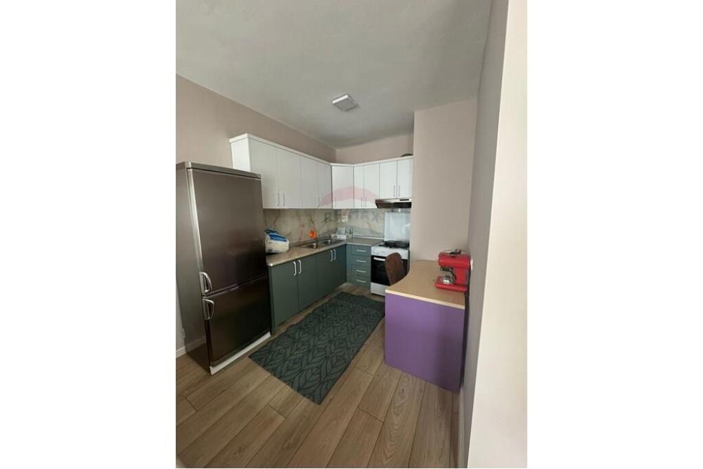 APARTAMENT 2+1 PER QIRA NE ZONEN E FRESKUT