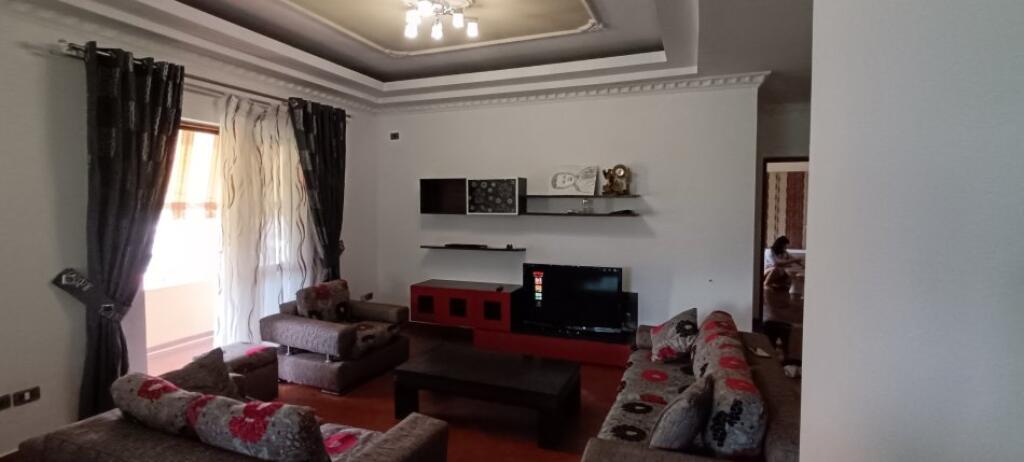 3+1+2+parking entrance is offered in Shkoze, Hysen Loci street