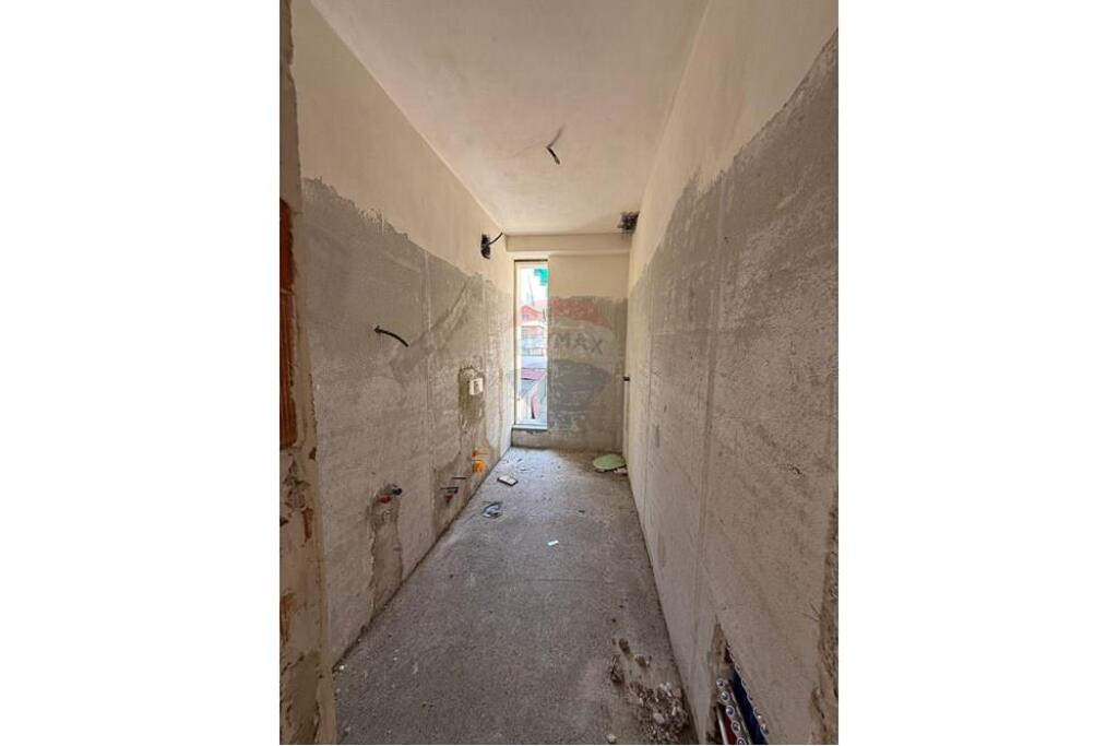 SHESIM APARTAMENT 1+1 RRUGA JORDAN MISJA!