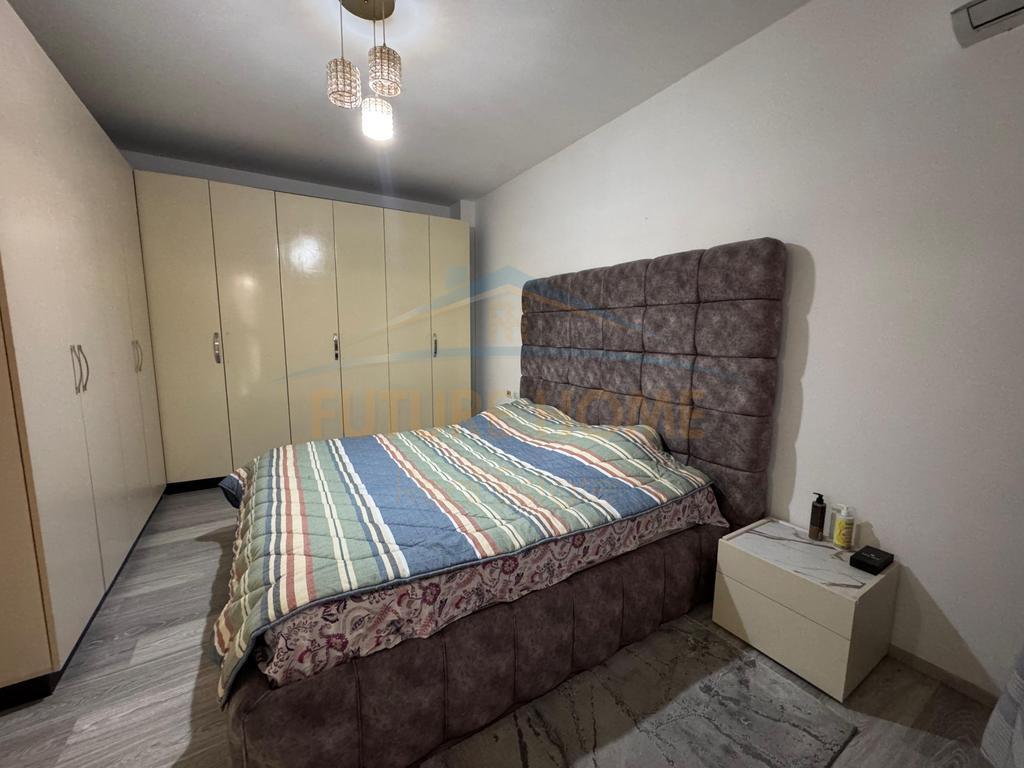 Shitet, Apartament 1+1, Selvia, Tiranë.