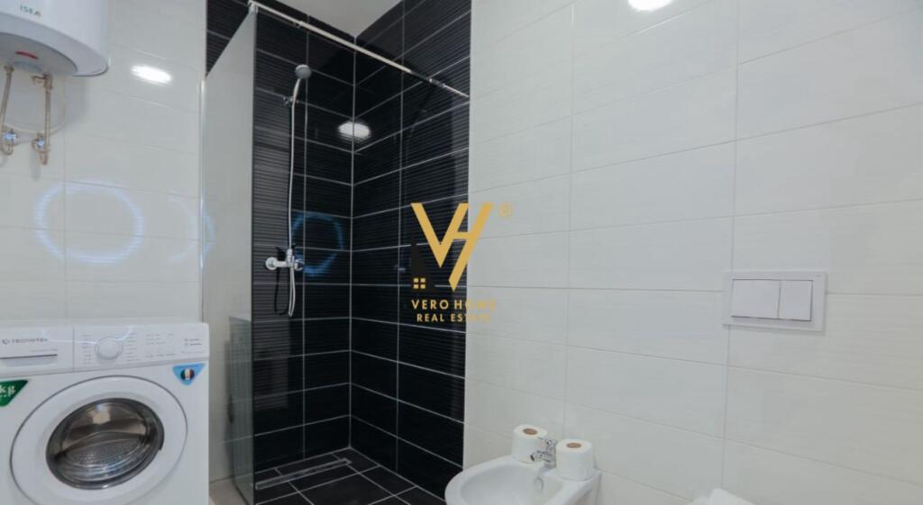 APARTAMENT 1+1+BLK ME QERA TE KOMUNA PARISIT, KOMPLEKSI OLIMPIK