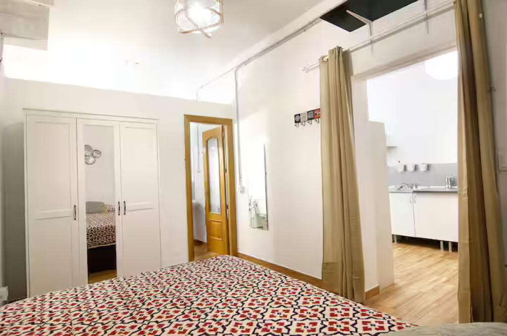 Apartment for Rent 2+1 at 21-Dhjetori (ID B221318) Tirana.