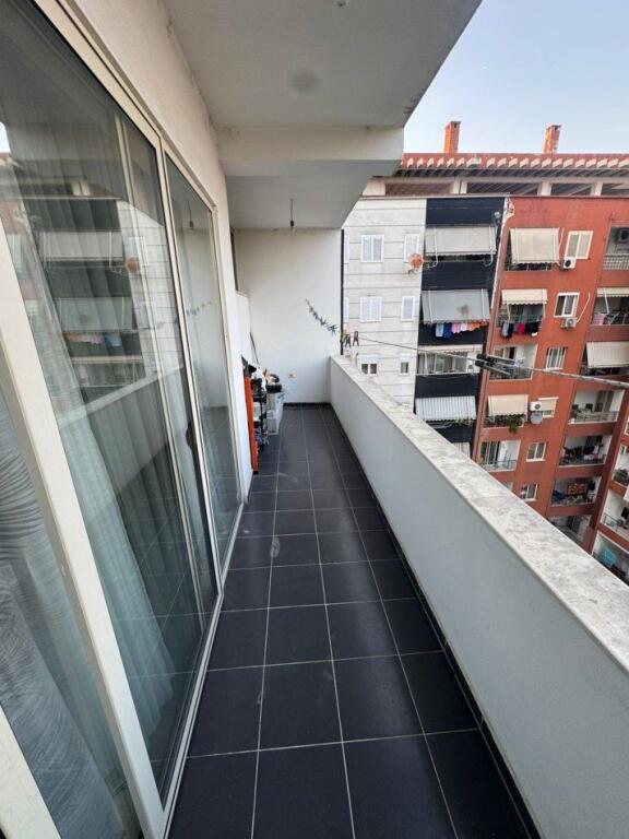 For rent 2+1 in Yzberisht near Bar Unik