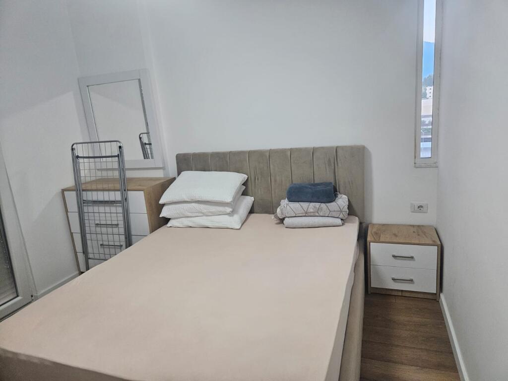 Super apartament 1+1 në Sauk (rrethrrotullimi) me parkim