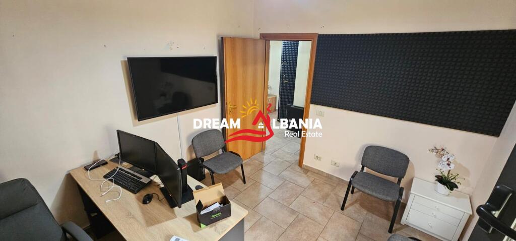 1+1 apartment for sale behind the General Prosecutor's Office in Tirana (ID 41111095)