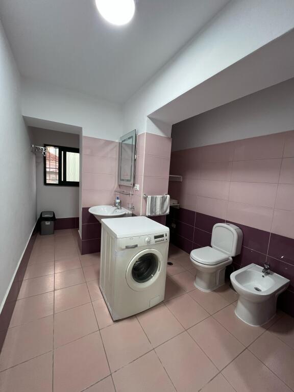 Studio apartment for rent at Pazari i Ri