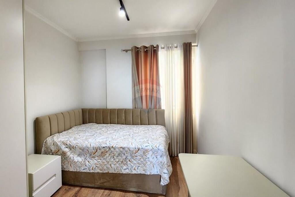 Apartament 2+1 për qira pranë Kodrës së Diellit