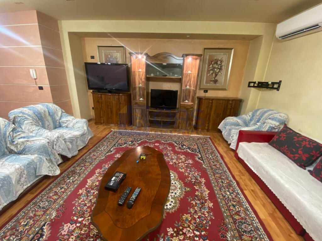 Apartment 3+1 for rent in Brryl