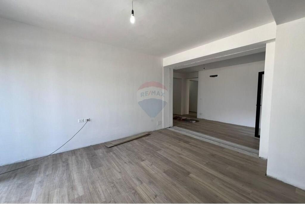 Apartament 2+1+2 për shitje