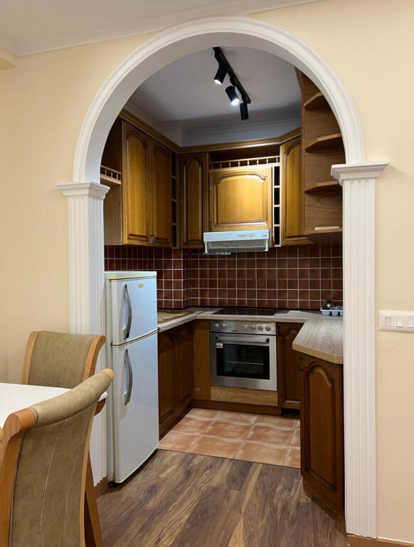 Pazari i Ri, Rr. Vllazën Huta is for rent 1+1 apartment!