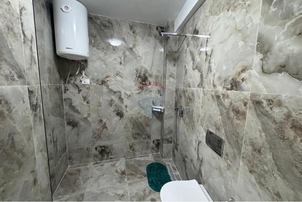APARTAMENT 2+1 PER QIRA TE RR.BARRIKADAVE