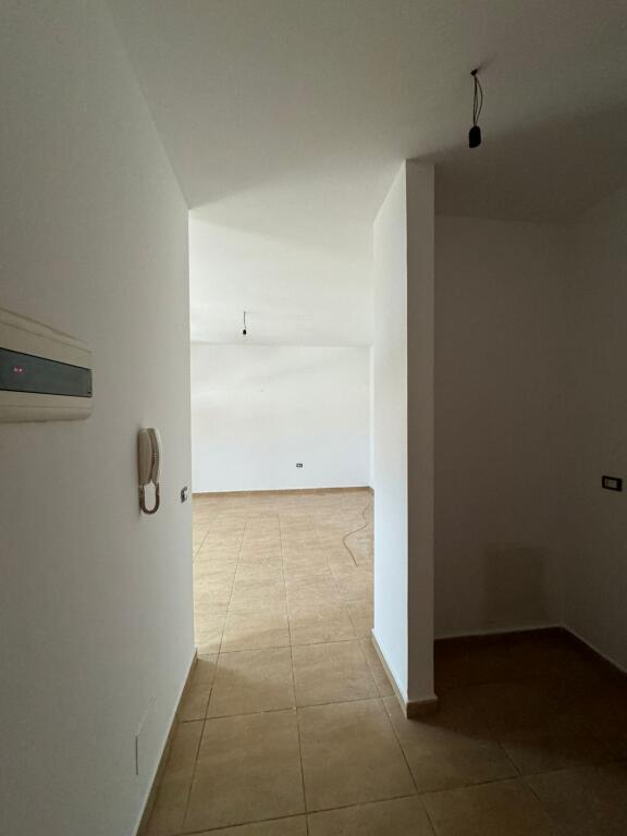 Appartamento 1+1 in affitto, Via 5 Maggio, edificio Concord Center