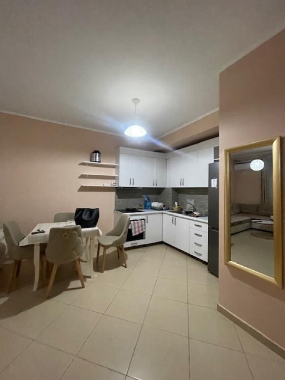 Apartament 1+1 Ne Shitje tek Golden Park