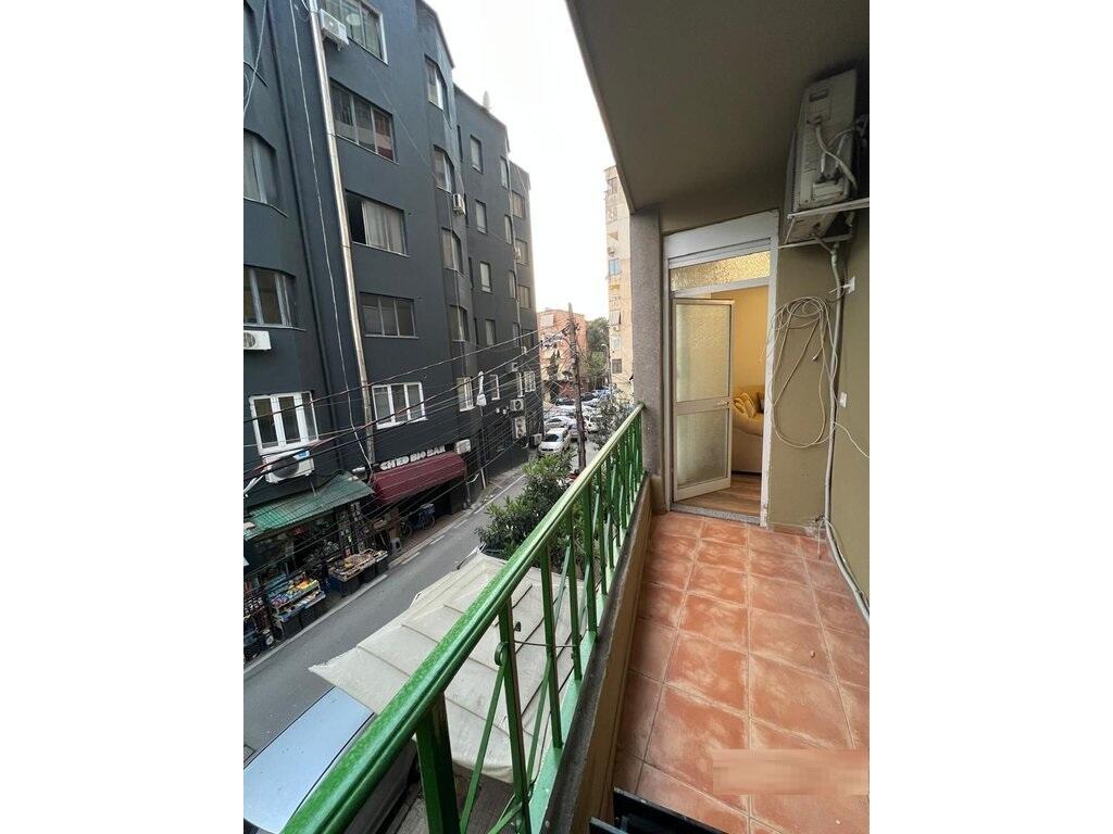 FOR RENT 1+1 APARTMENT NEAR THE NEW MARKET!