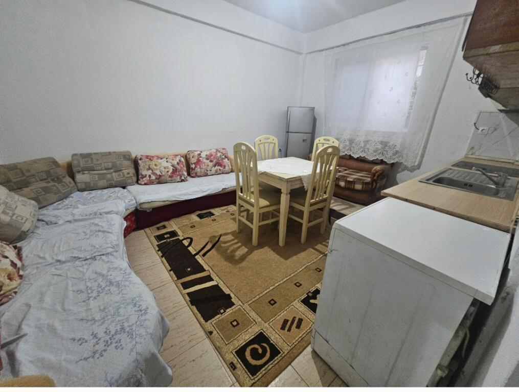 1+1 apartment above Bryllin (opposite the Maternity)
