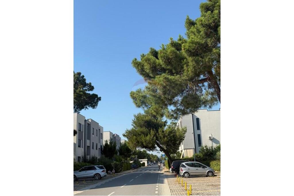 SHITET APARTAMENT 2+1 GJIRI LALZIT!