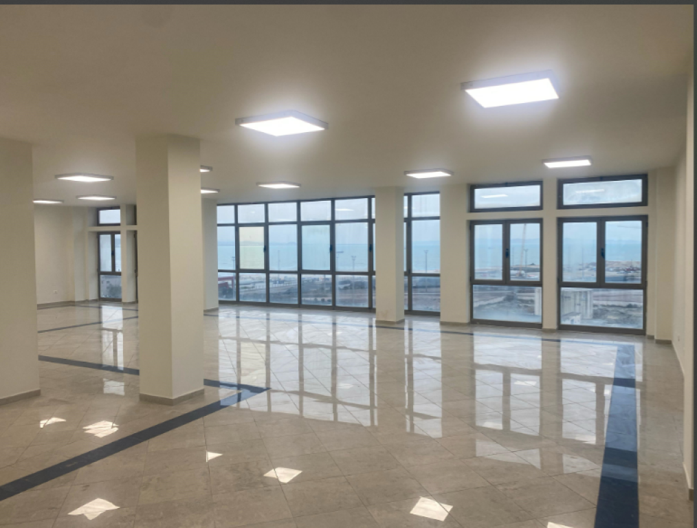 FOR RENT BUSINESS SPACE 428 M2