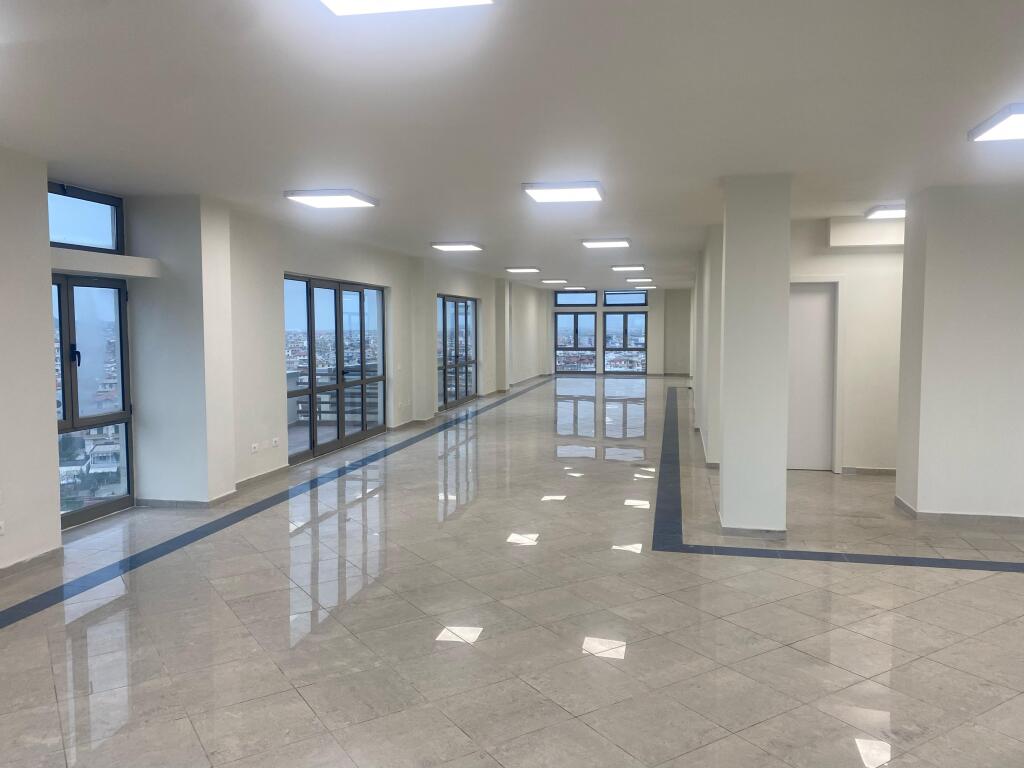 FOR RENT BUSINESS SPACE 428 M2