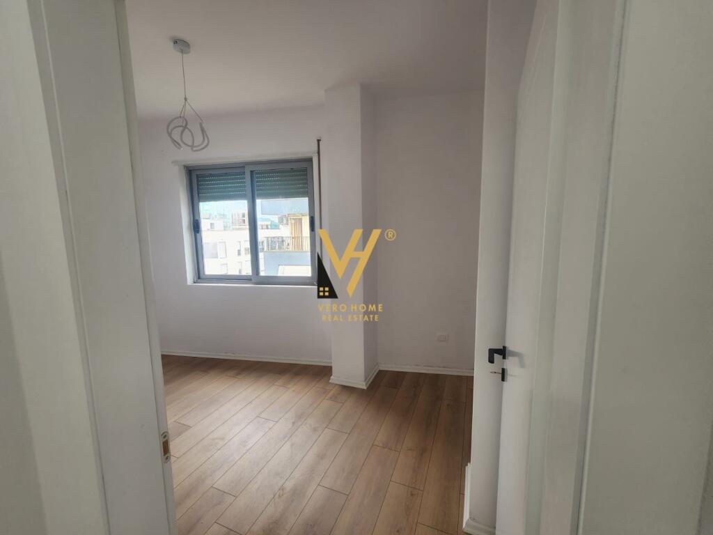 SHITET APARTAMENT 2+1+2+BLK TE KOMUNA E PARISIT