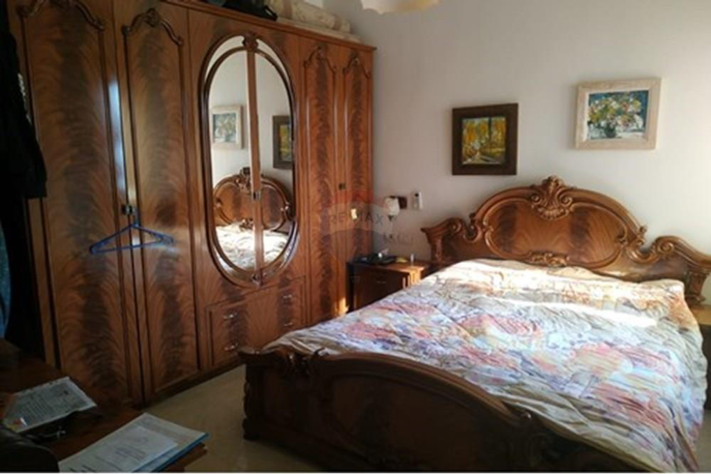 Apartament 2+1 ne Shitje tek Shkolla e Baletit