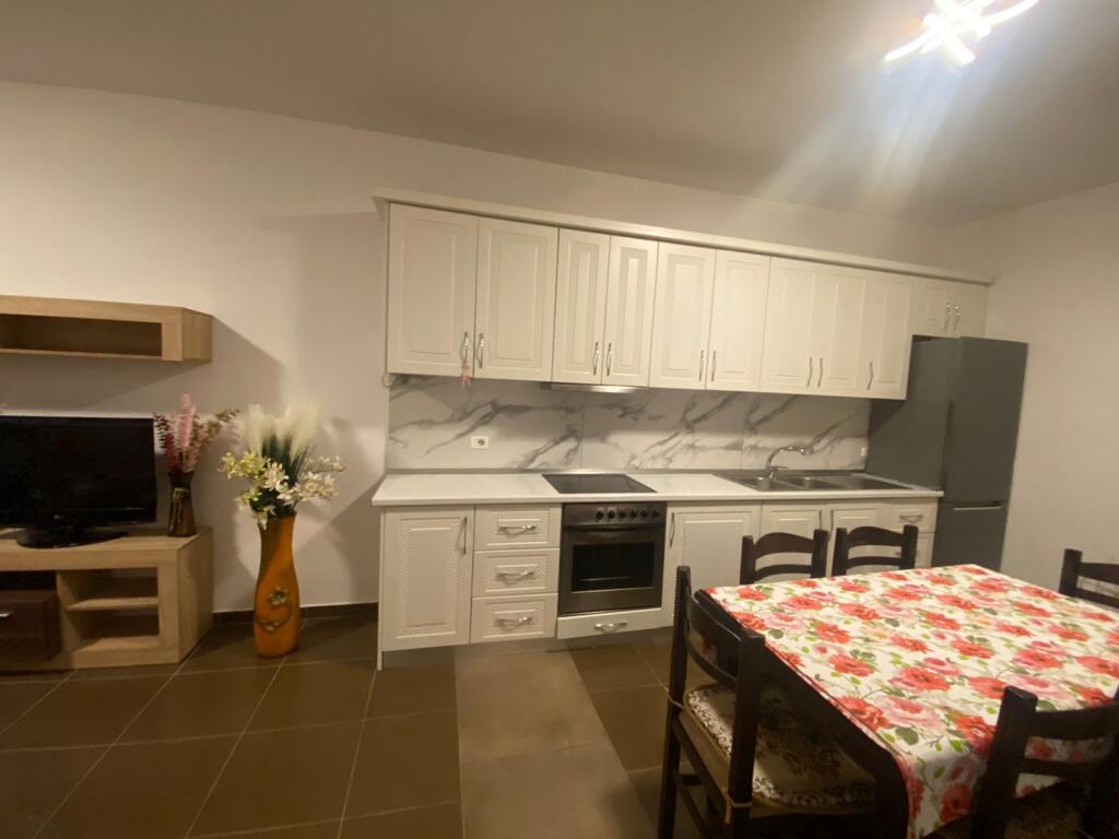 2+1, furnished, with parking, Peti street, Dry Lake.