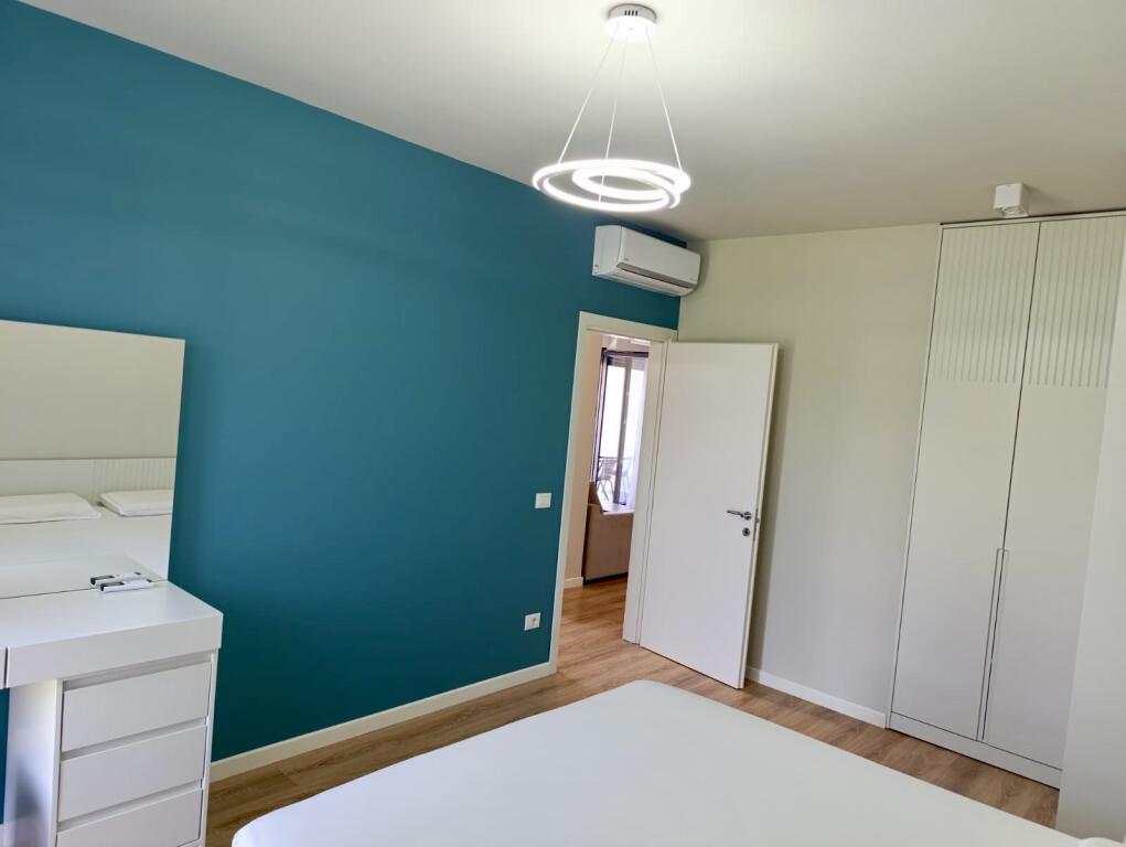 Jepet me QIRA Apartament 2+1 te Kodra e Diellit (Shkolla ACT) - Post Parkimi i Përfshirë