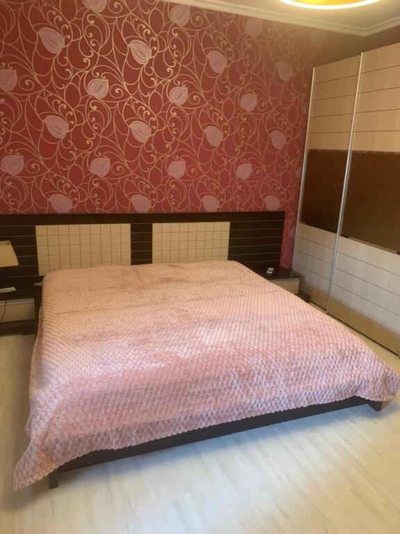 APARTAMENT 2+1+2 ME QIRA ISH EKSPOZITA