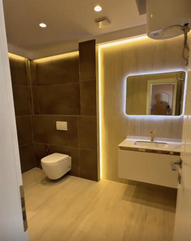For sale 2+1 apartment at Globe!