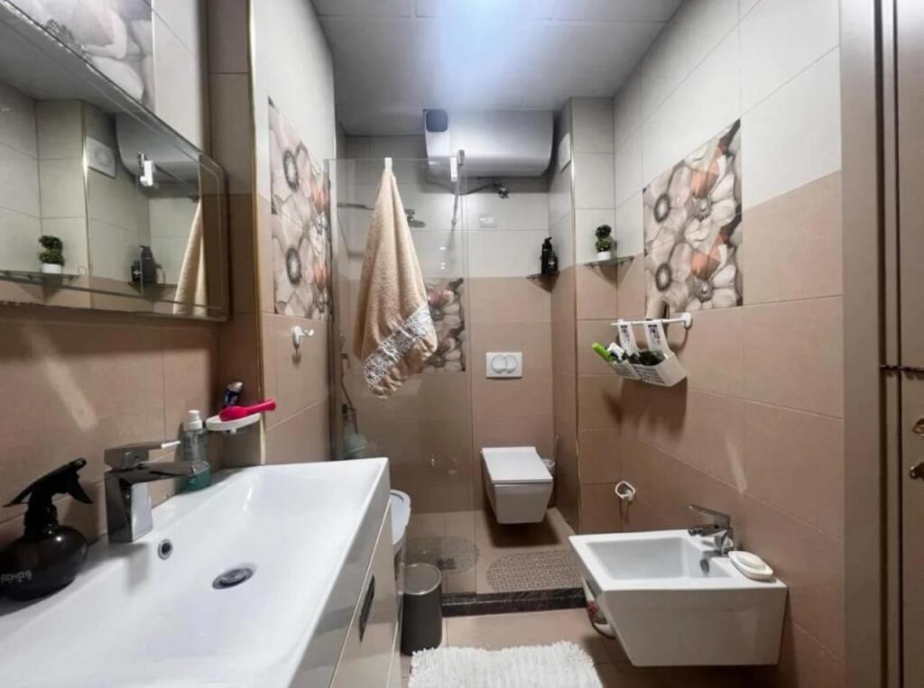 For sale Apartment 3+1+2 bathrooms "Kodra e Diellit", Tirana.