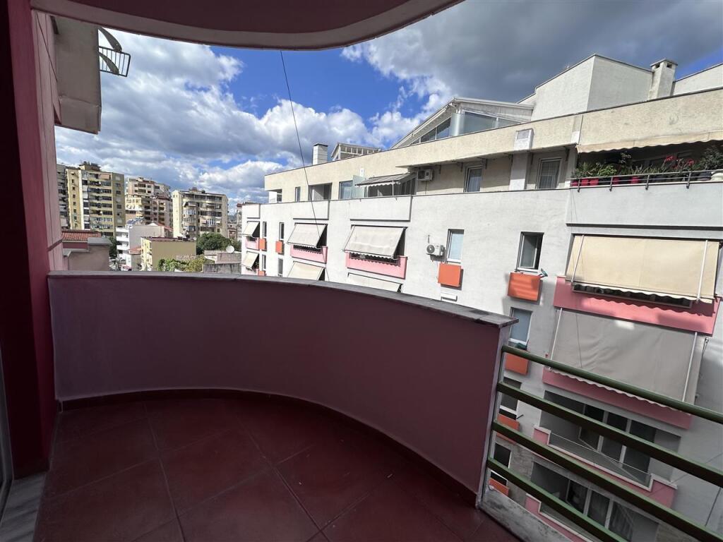 Apartment 3+1+2 is offered in Rr Ali Visha, rr Elbasanit