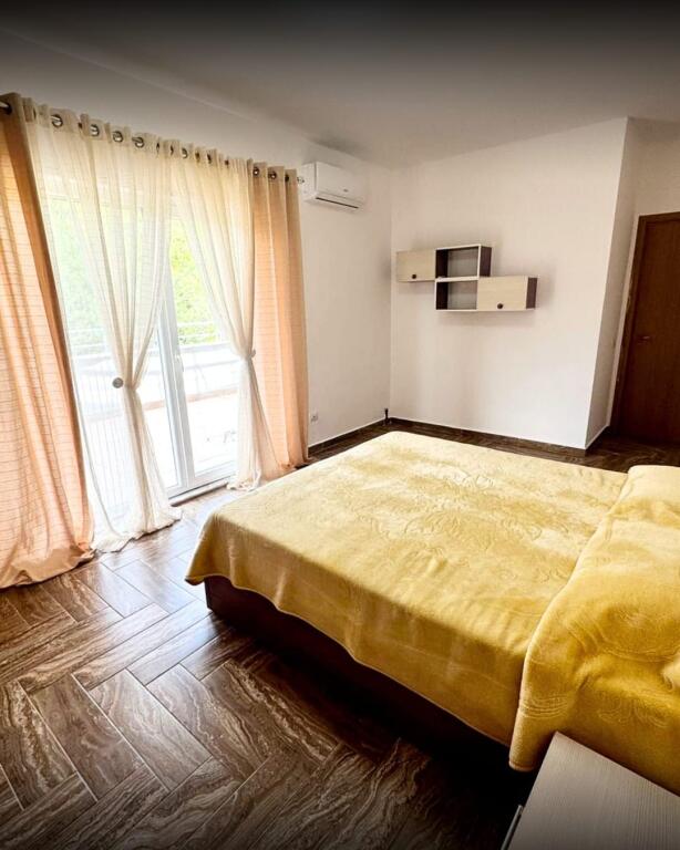 1+1+Veranda for rent at Uzina Autotraktori