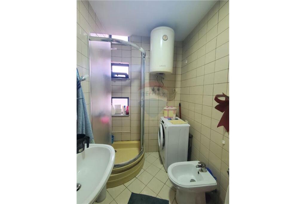 Apartament 1+1 me qira prane Liqenit te Tiranes