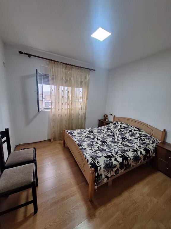 Apartment 2+1 for rent at Shkolla e Bashkuar!