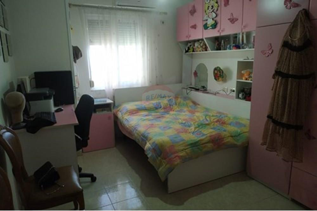 Apartament 2+1 ne Shitje tek Shkolla e Baletit