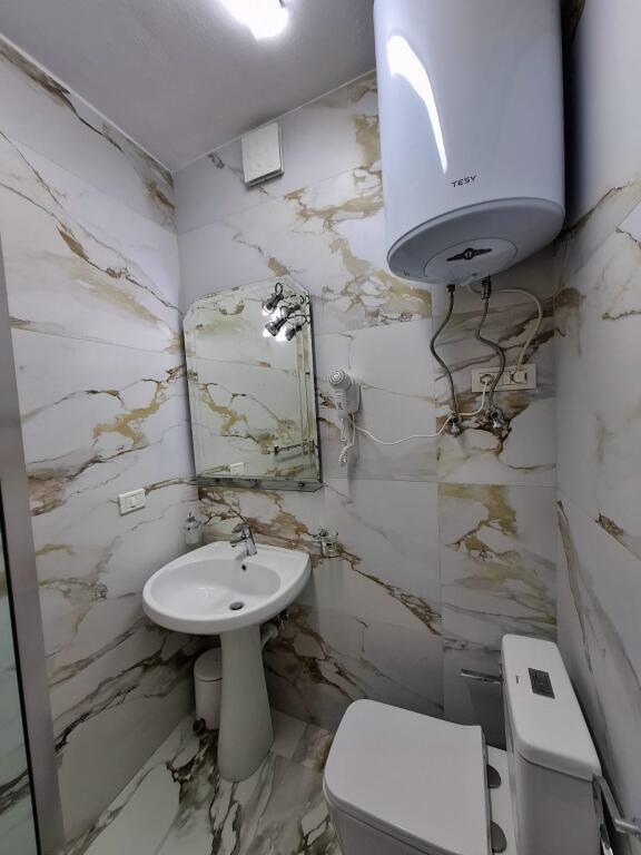 APARTMENT 2+1+2 FOR RENT AT LIQENI I THATE
