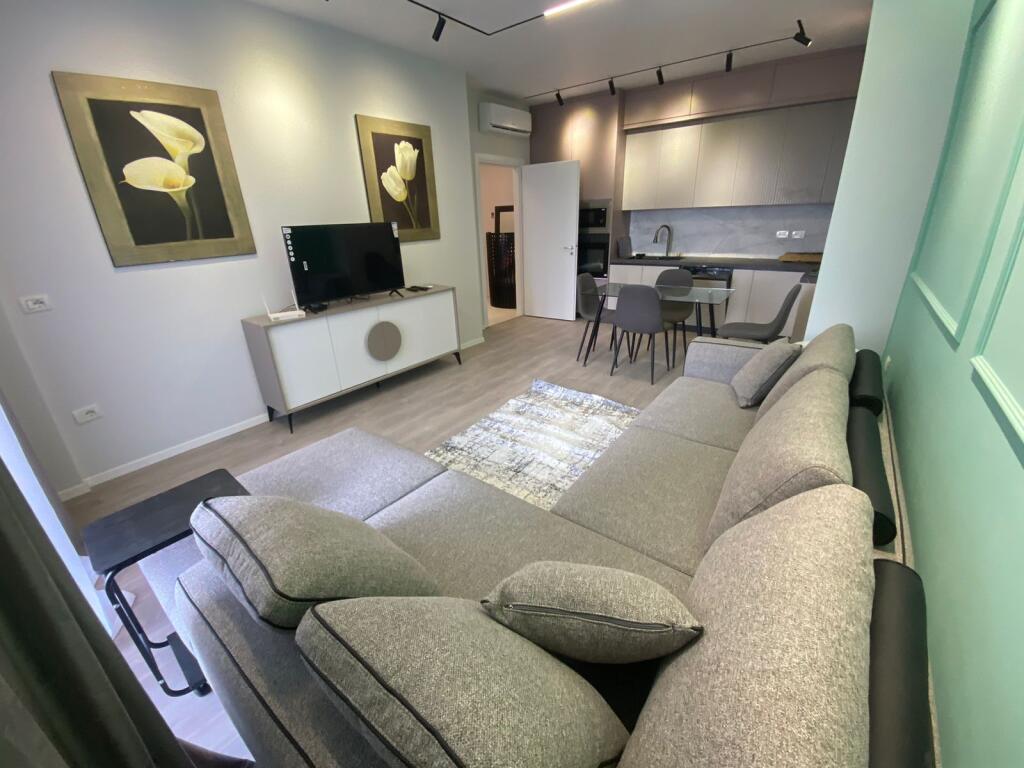 Super Apartment 2+1+2 for rent at Fusha e Aviacionit/IBN