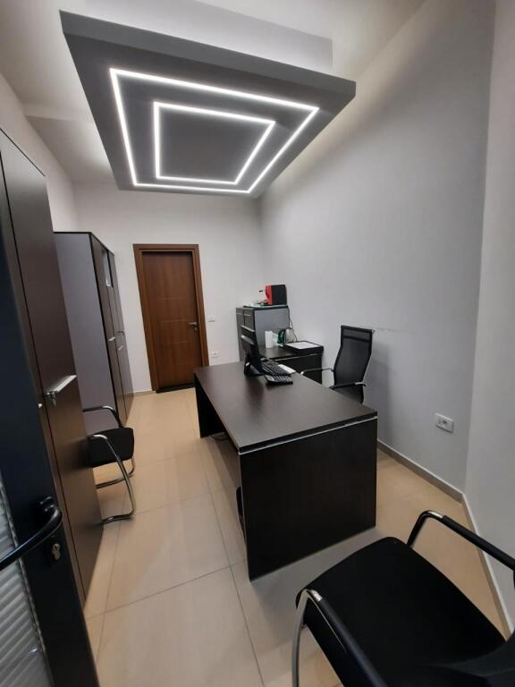 ‼️We are selling a business space with an area of 450 m2‼️Dibra St.