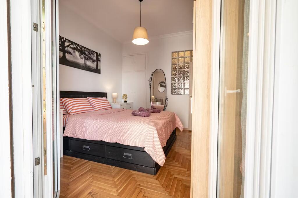 Apartament me qera 2+1 tek kopshti Zoologjik (ID B220530) Tirane