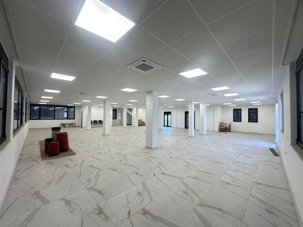 BUSINESS SPACE FOR RENT