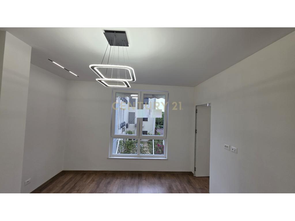 FOR SALE APARTMENT 2+1 ON ELBASAN STREET
