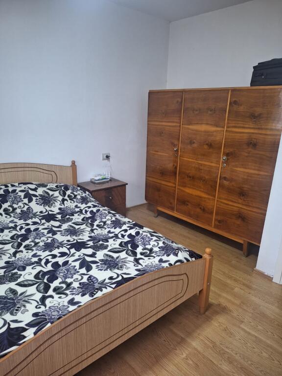 Apartment 2+1 for rent at Shkolla e Bashkuar!