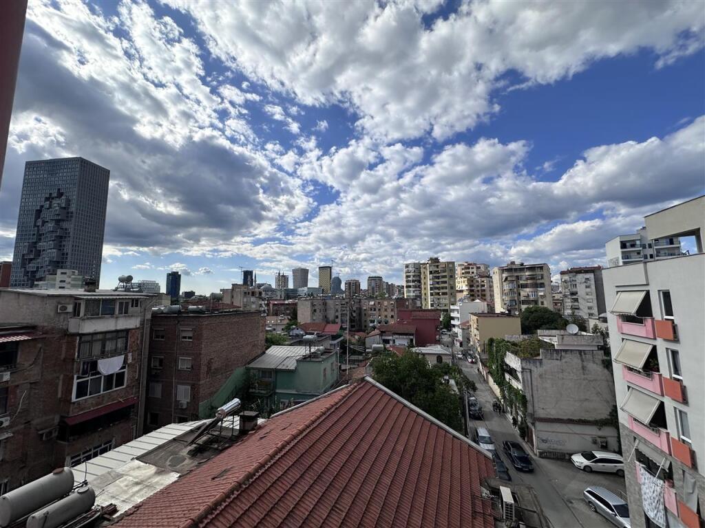 Apartment 3+1+2 is offered in Rr Ali Visha, rr Elbasanit