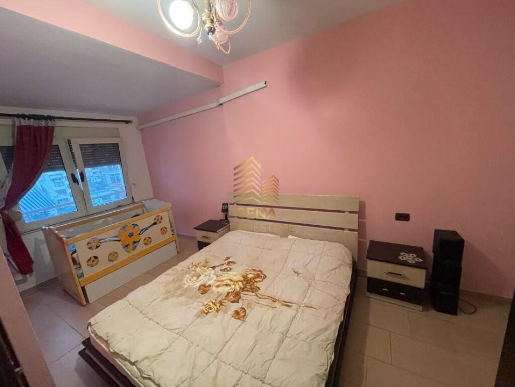 Qira, Hyrje Private 3+1+2 tualete+Blk, Ali Demi