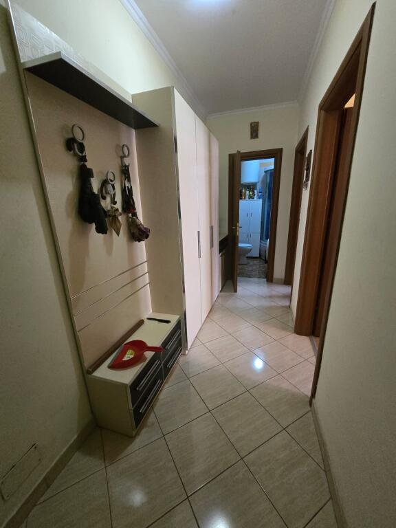 Jepet me qira 1+1 ASTIR TE BAR ARTISTI