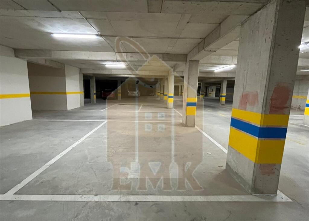 Jepet apartament 1+1 me parkim i sapo mobiluar tek Trio Towers, Don Bosko.