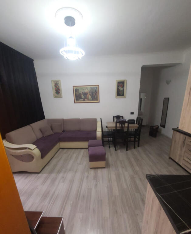 Apartment 2+1 for rent in Yzberisht!