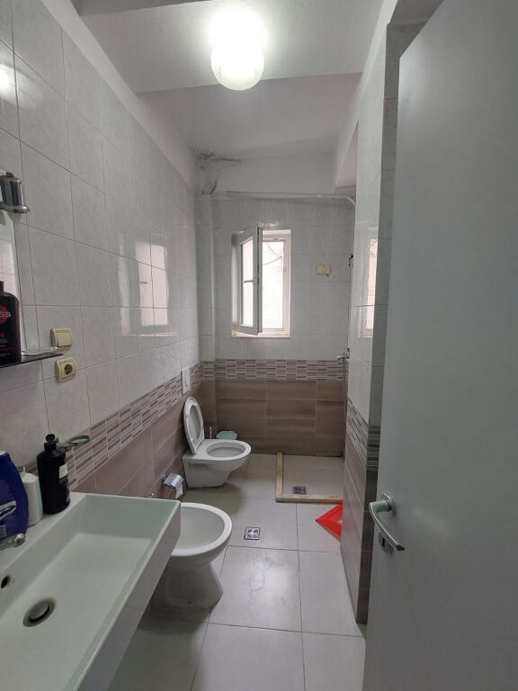 3-story villa for rent near the Ballet School (ID BV22451) Tirana.