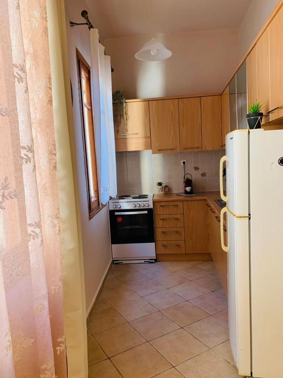 Apartment for Rent 1+1 at Pazari I Ri (ID B211351) Tirana.